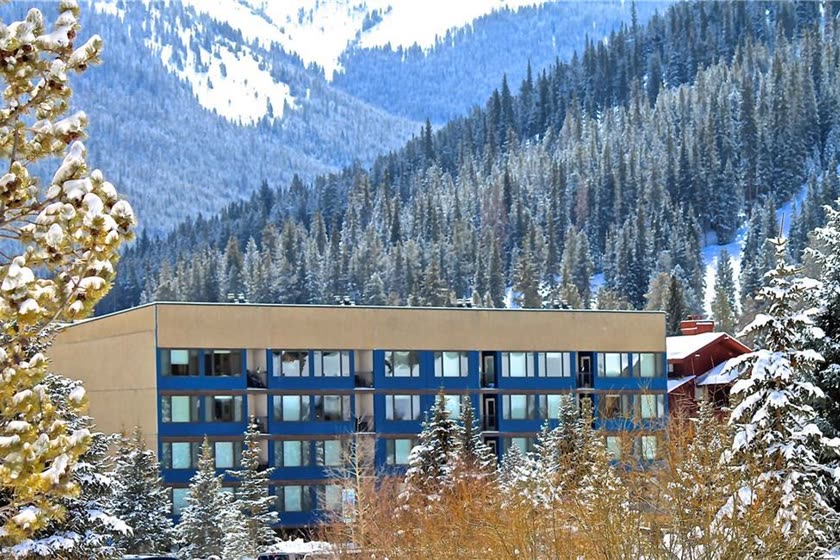 Summit House in Center Village
